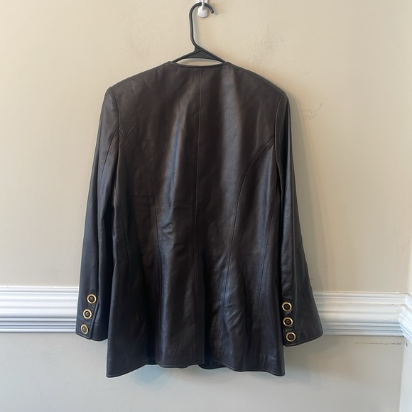 St.John vintage leather  blazer with logo buttons - Picture 4 of 4